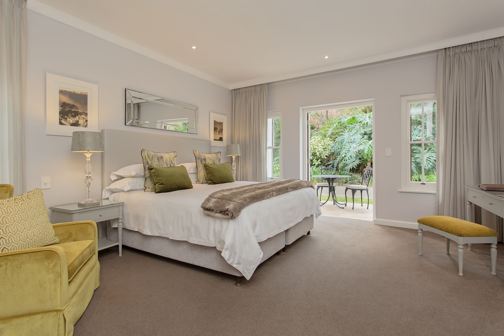 Classic Twin Room