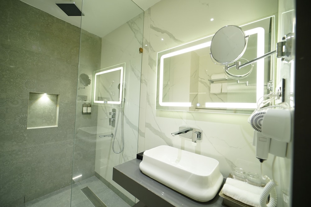 Executive Double Room - Photo 5