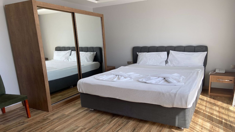 Standard Double Room - Photo 5