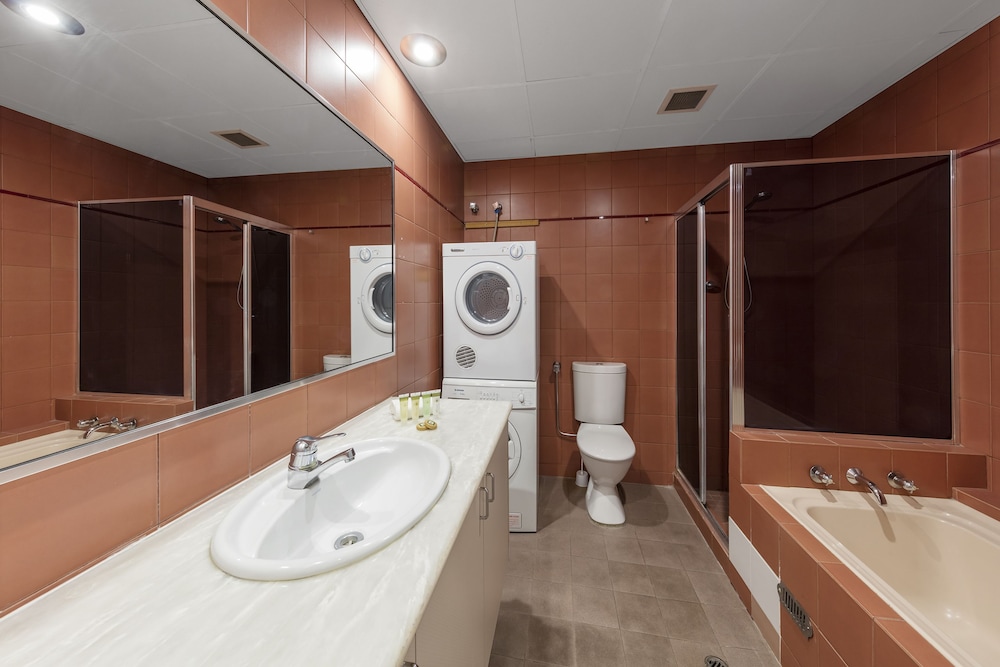 Studio Apartment - Photo 10