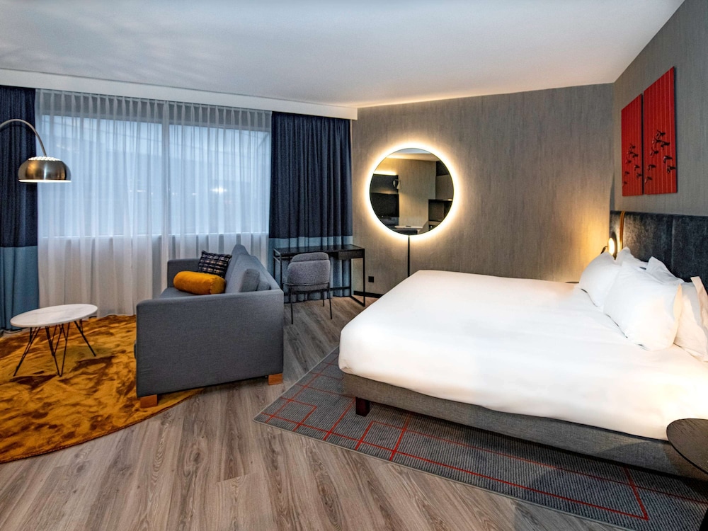 Superior Studio, 1 King Bed - Photo 1
