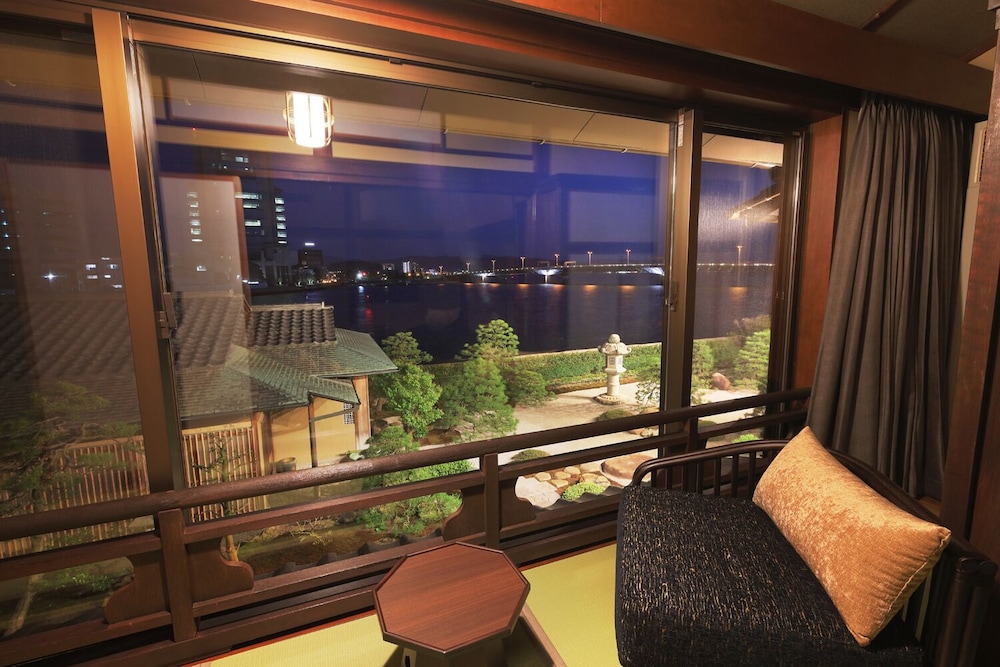 Traditional Room photo 2