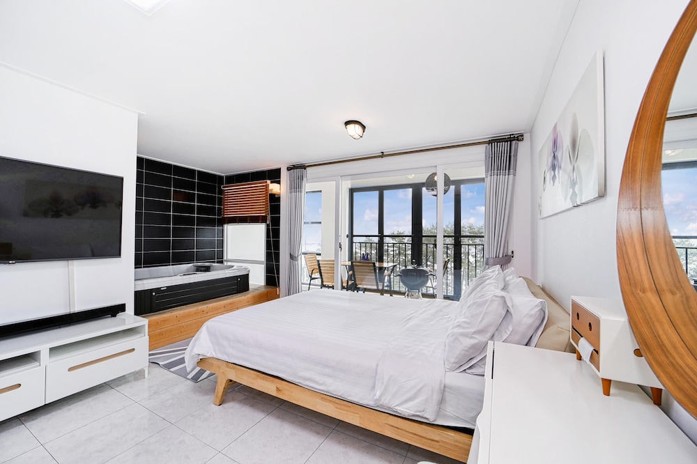 Basic Room, 1 Bedroom (Mar 1 ( Spa )) - Photo 11