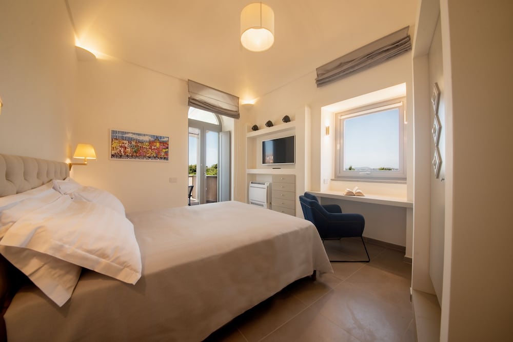 Superior Room, 1 Double Bed, Terrace, Pool View