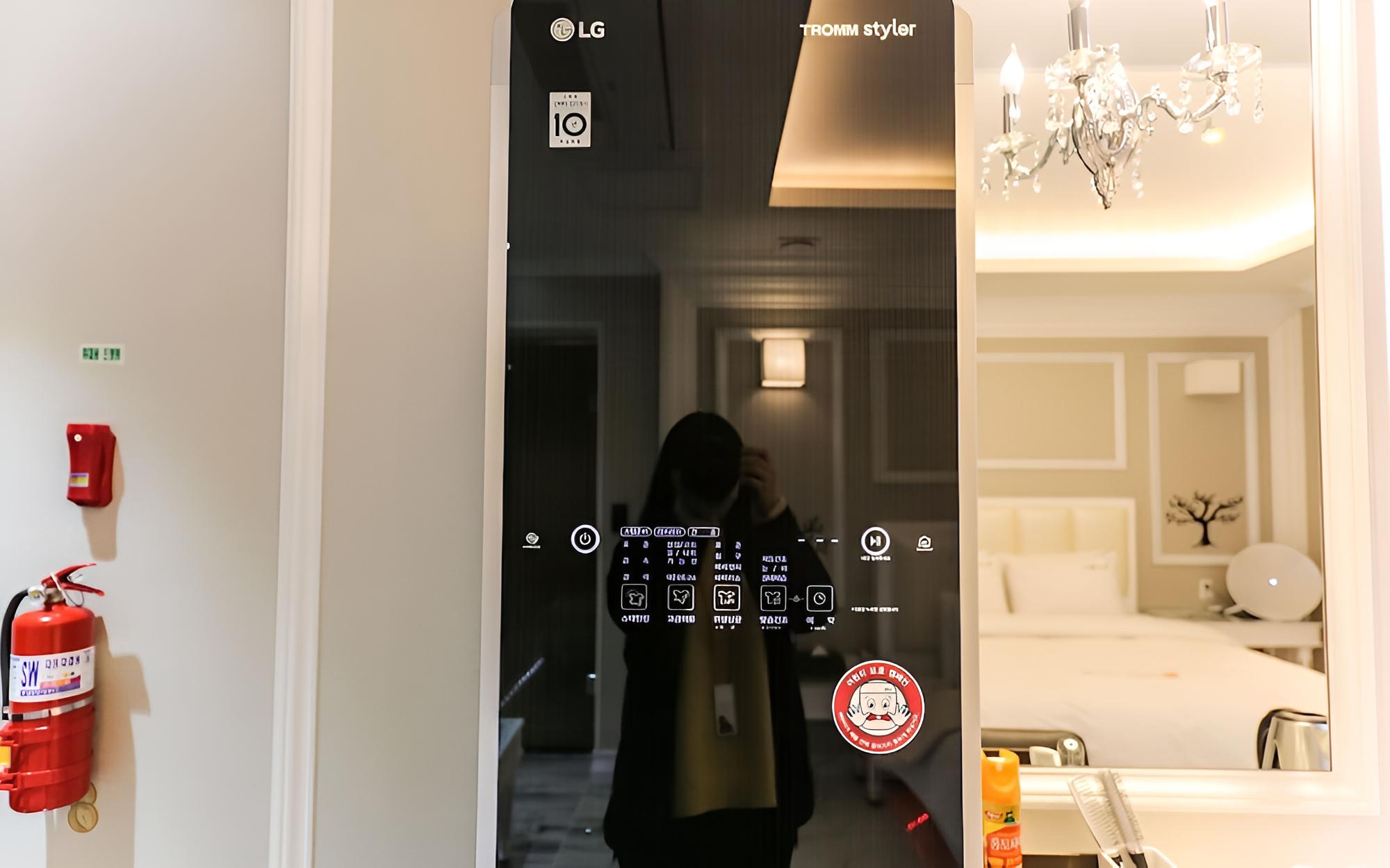 Room (VIP (Styler Whirlpool available Netfl) photo 3