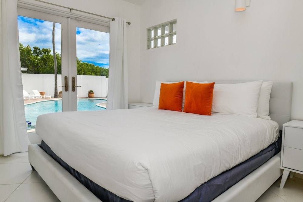 Villa (Multiple Bedrooms) photo 1