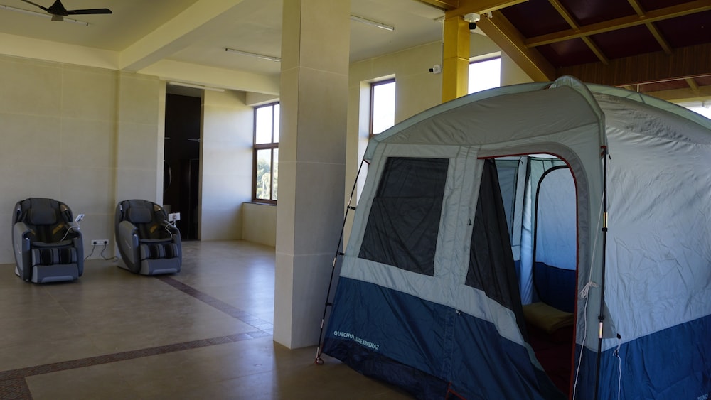 Standard Tent, Mountain View photo 2