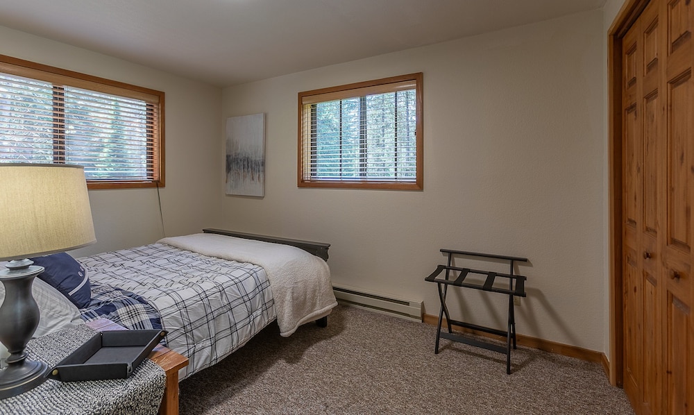 House (4 Bedrooms) photo 3