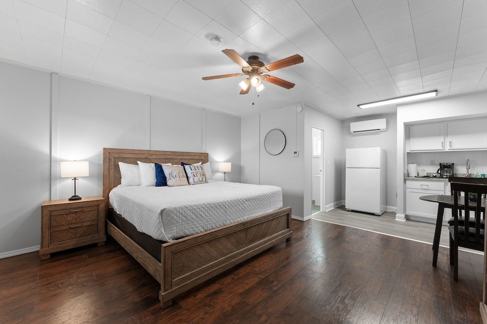 Condo, 1 Bedroom