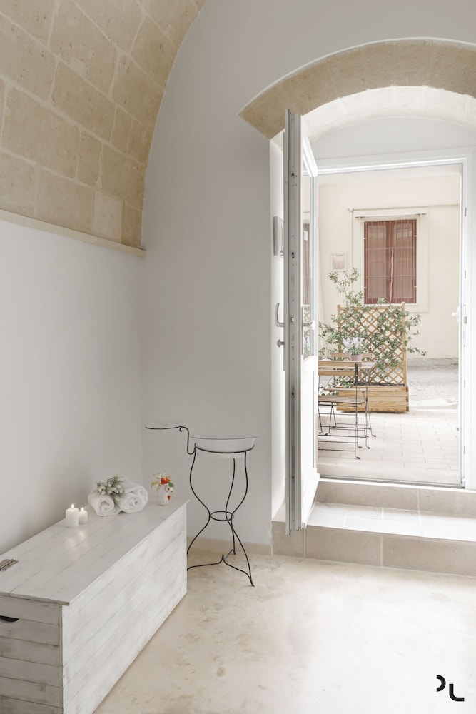 Double Room, Patio