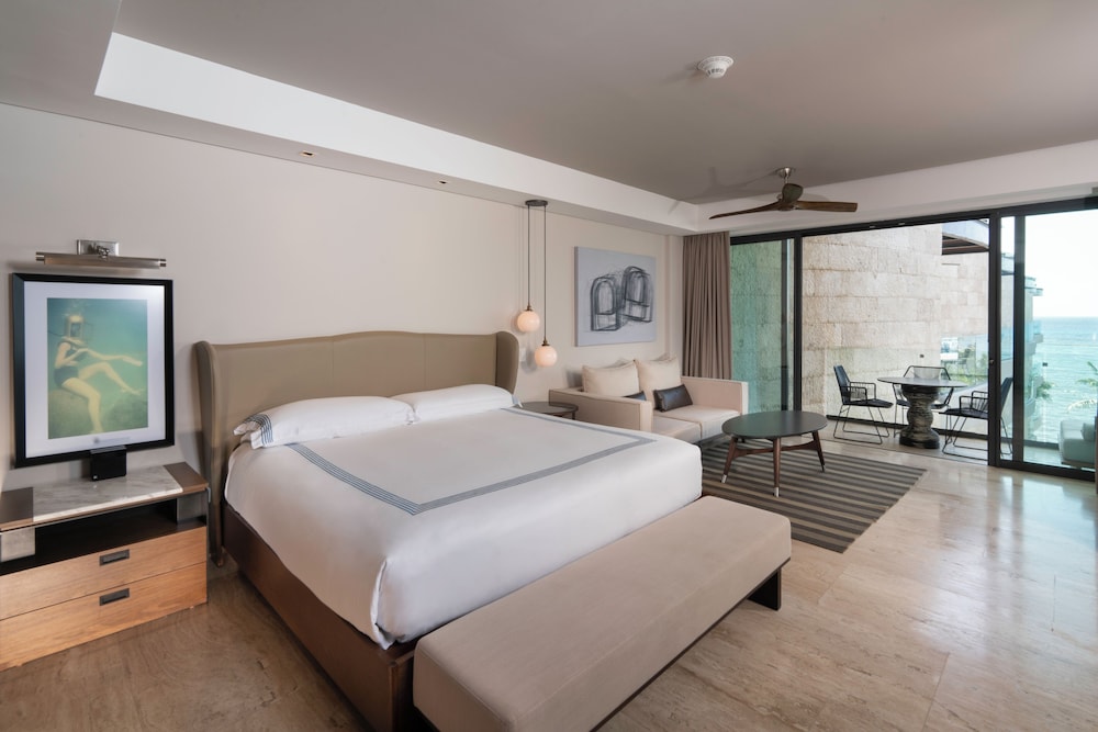 Room, 1 King Bed, Terrace, Pool View photo 2