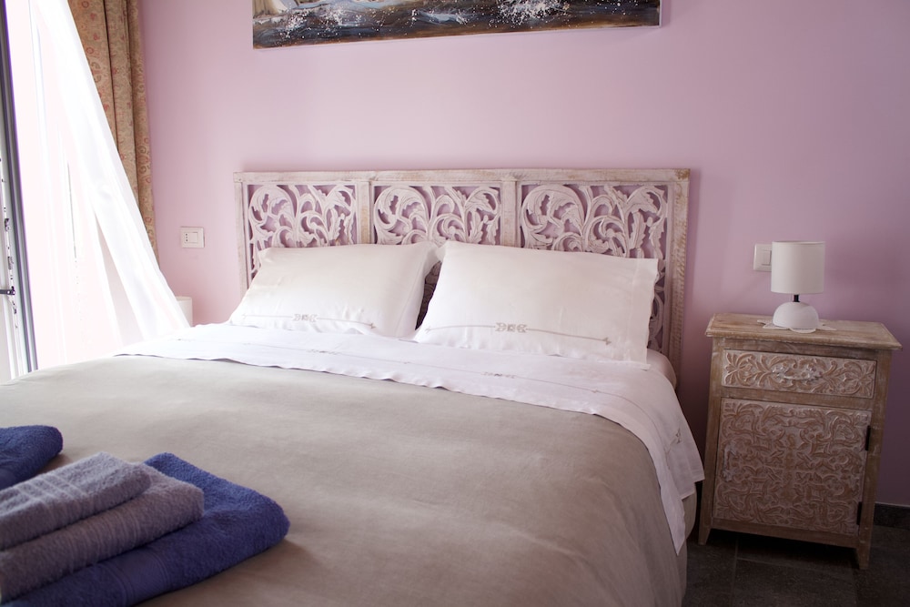 Deluxe Double or Twin Room, Jetted Tub, Mountain View