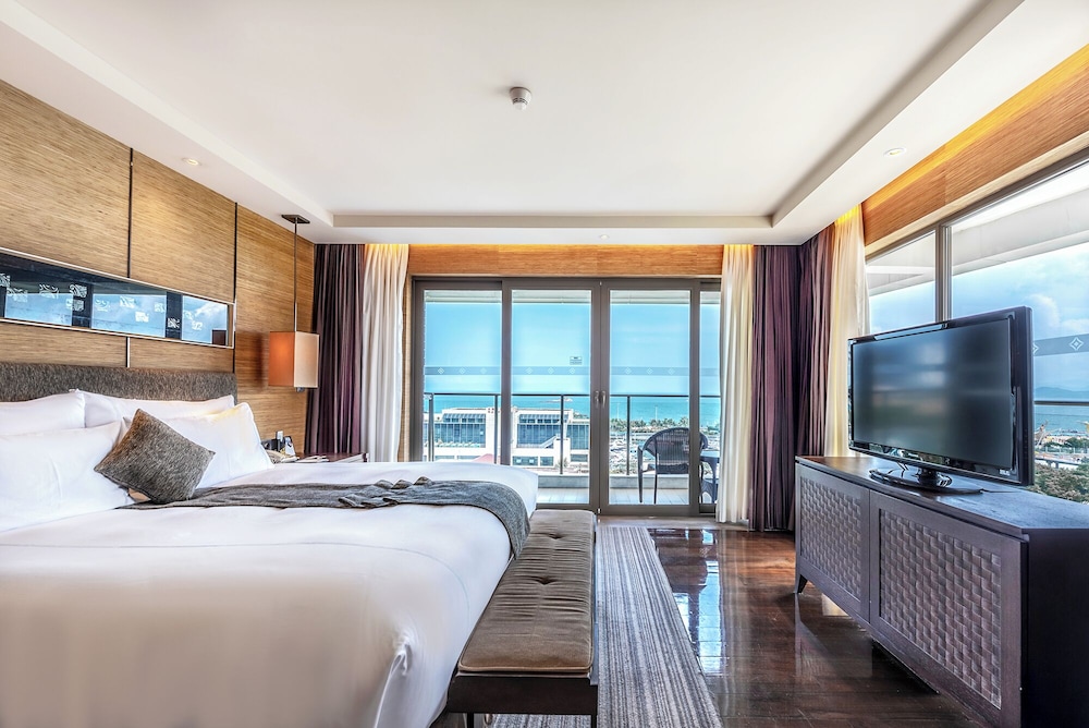 Kingkey Two Bedroom Suite