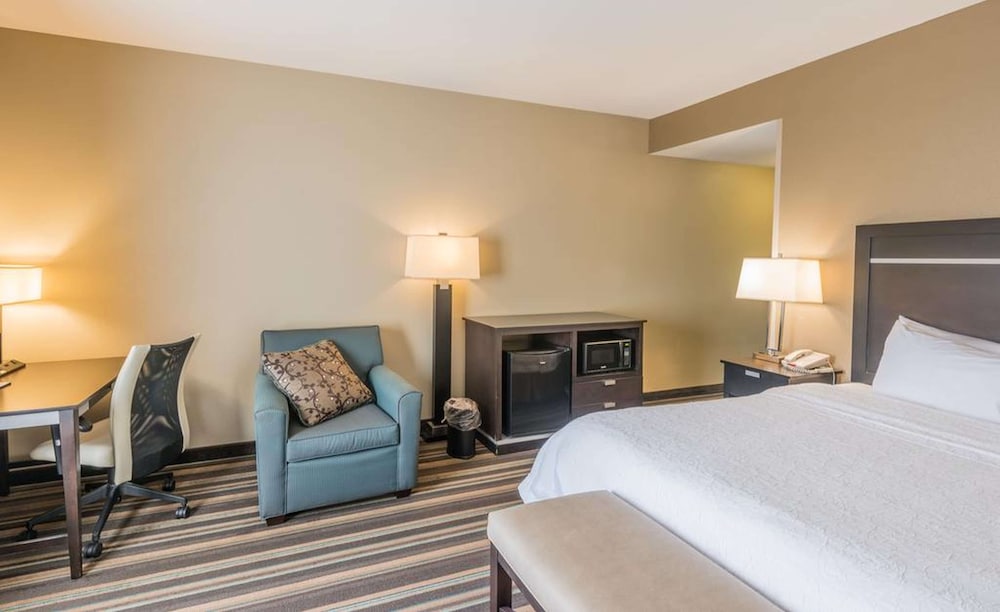 King bed - Photo 1