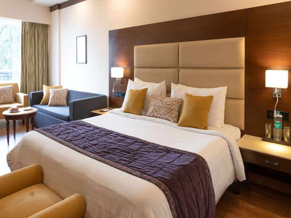 Deluxe Room, Multiple Beds, Valley View - Photo 5