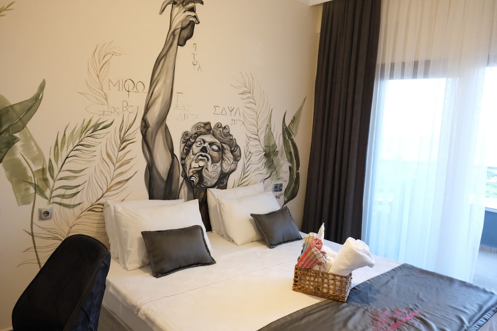 Deluxe Room - Photo 1