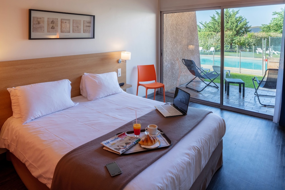 Superior Double or Twin Room - Photo 2