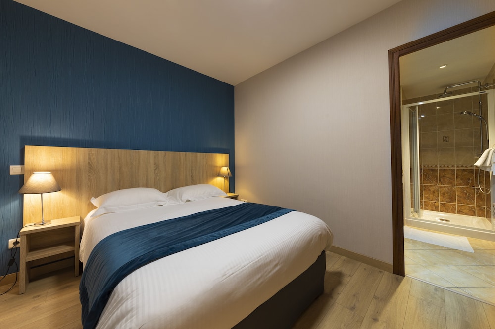 Basic Double Room