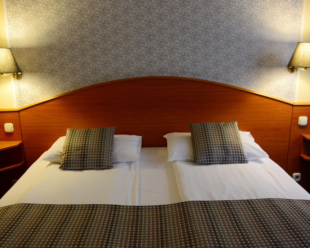 Deluxe Double Room - Photo 1