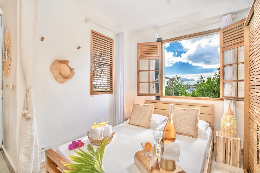 Deluxe Studio, 1 Bedroom, Kitchen, Sea View