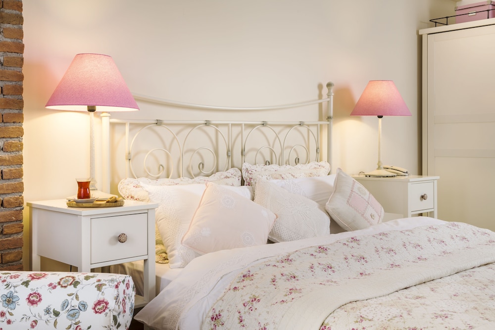 Deluxe Double Room, 1 Double Bed, Garden Area