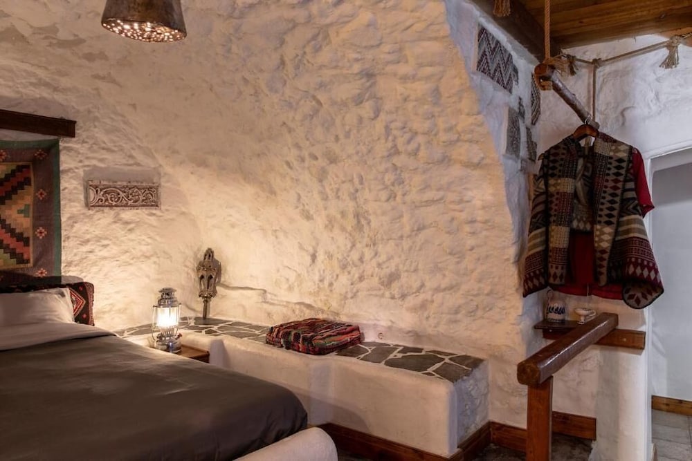 Traditional Triple Room, Garden View photo 1