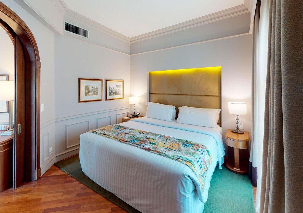 Premium Suite - Photo 2