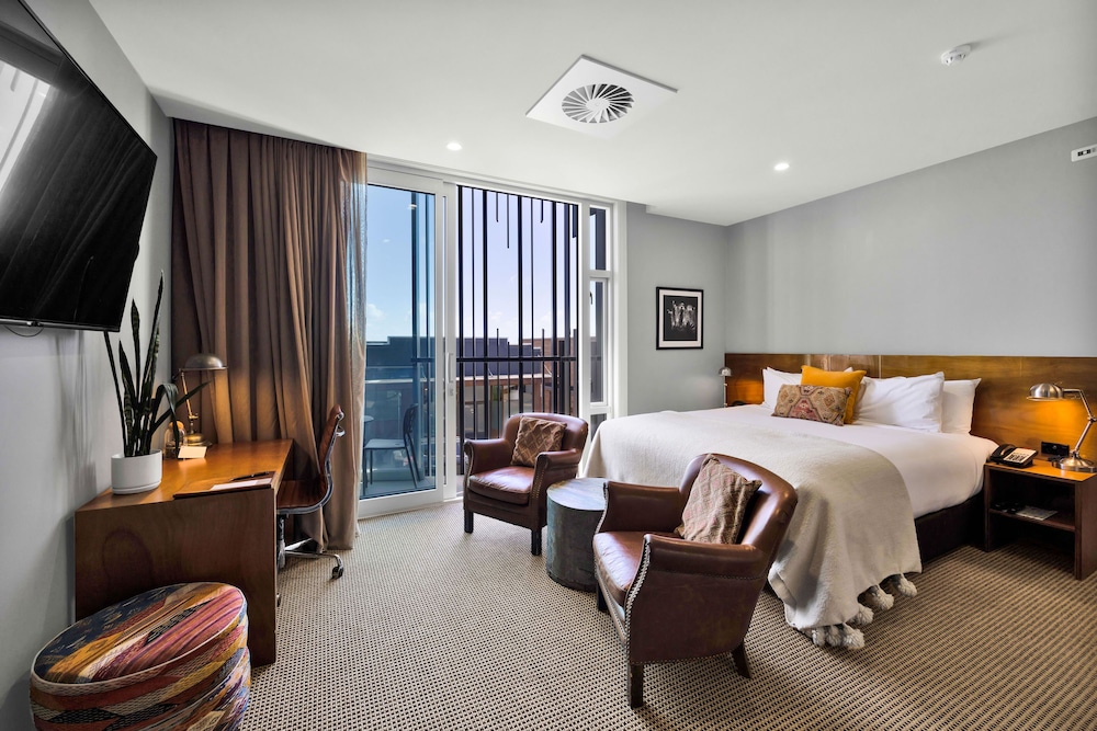 Premium Lux Suite