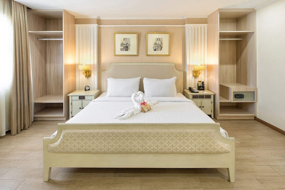 Golden Prince Suite (Tower 2) photo 2