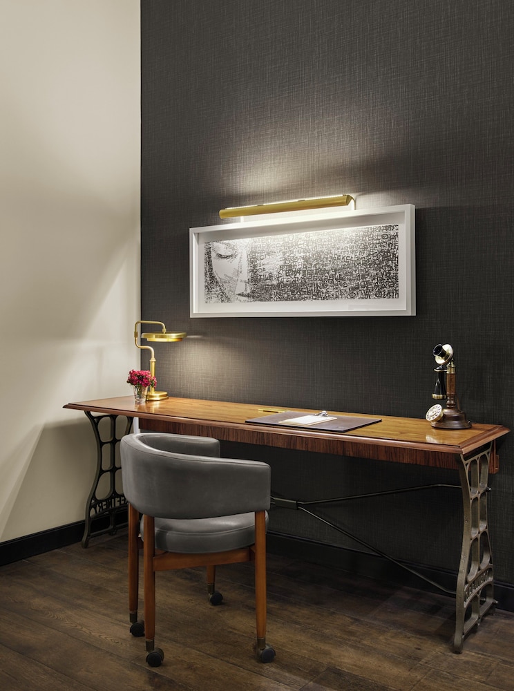 Atelier Executive Suite
