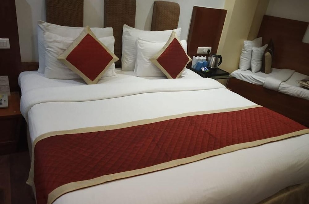 Deluxe Room - Photo 3
