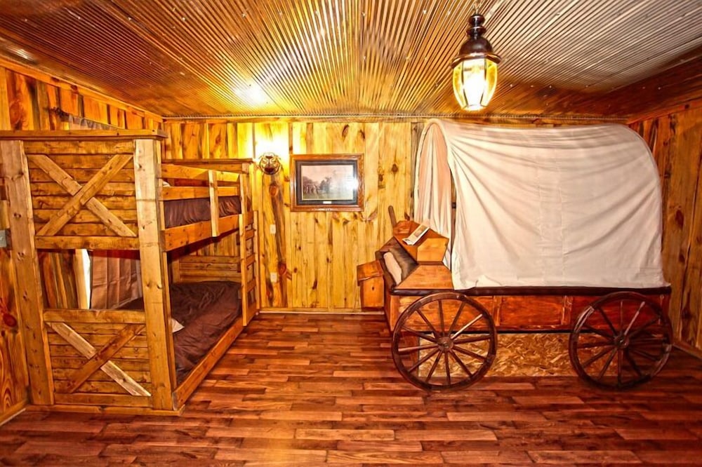 Family Room photo 3