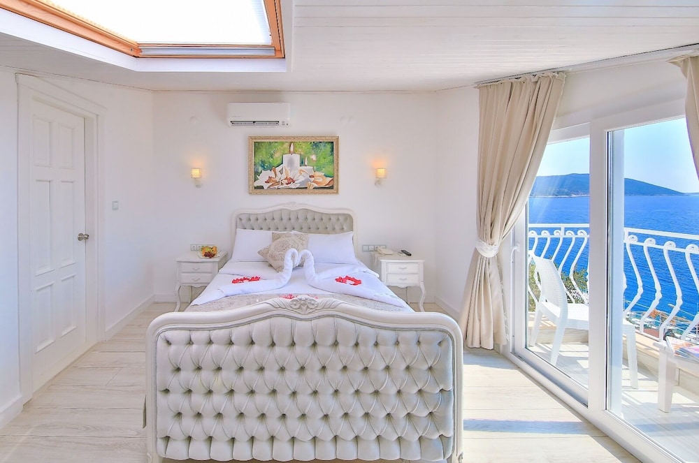 Honeymoon Room, Sea View photo 1
