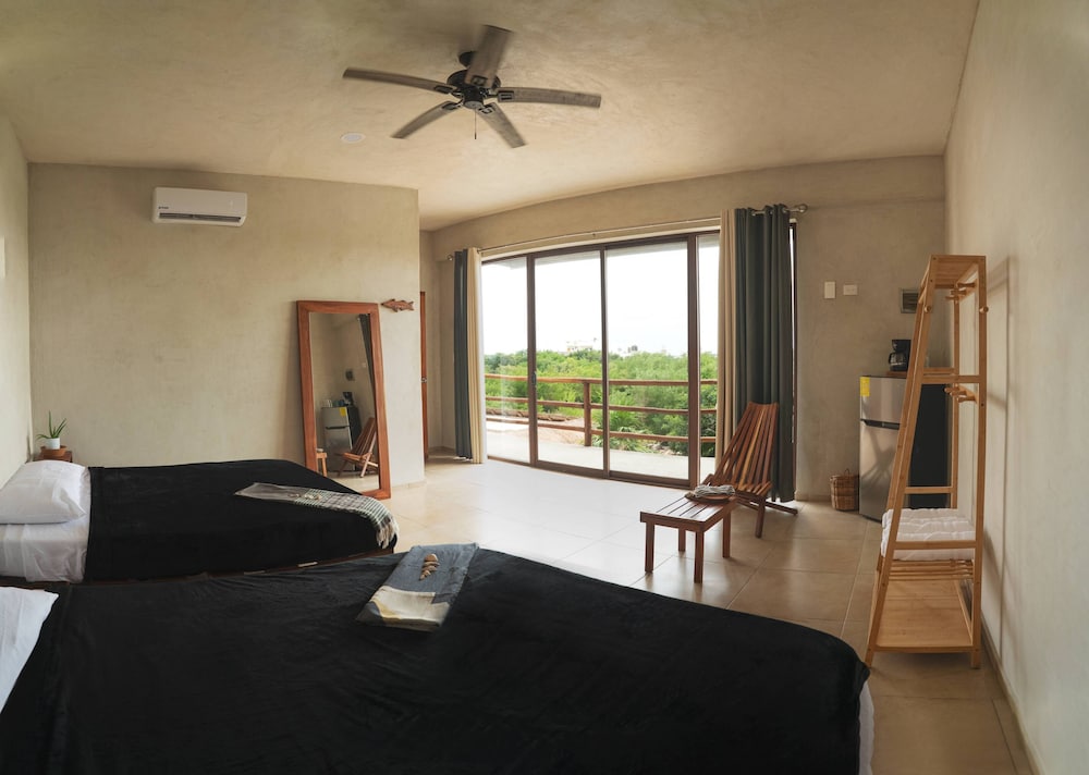 Comfort Studio, Courtyard View