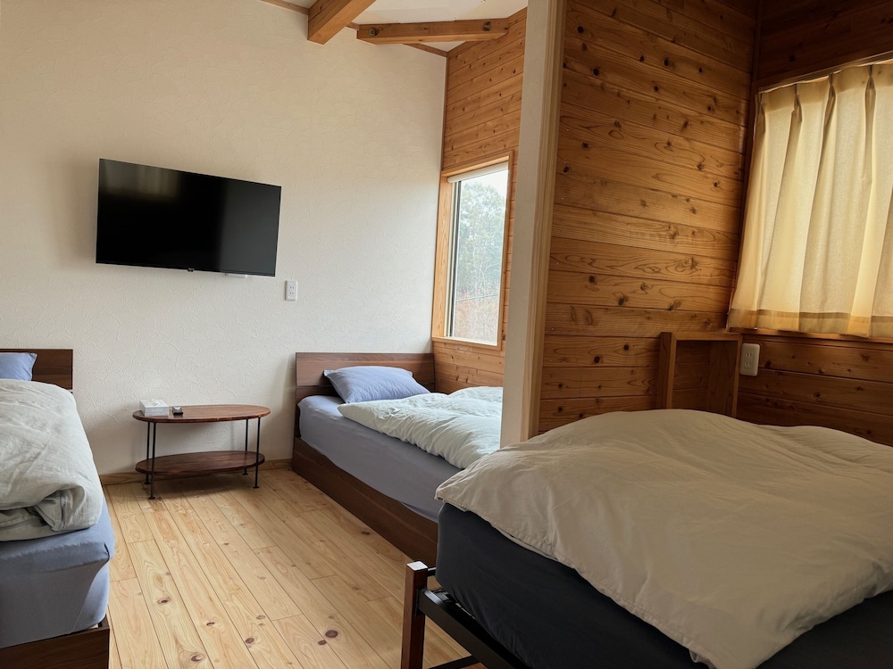 Quadruple Room, Non Smoking photo 1