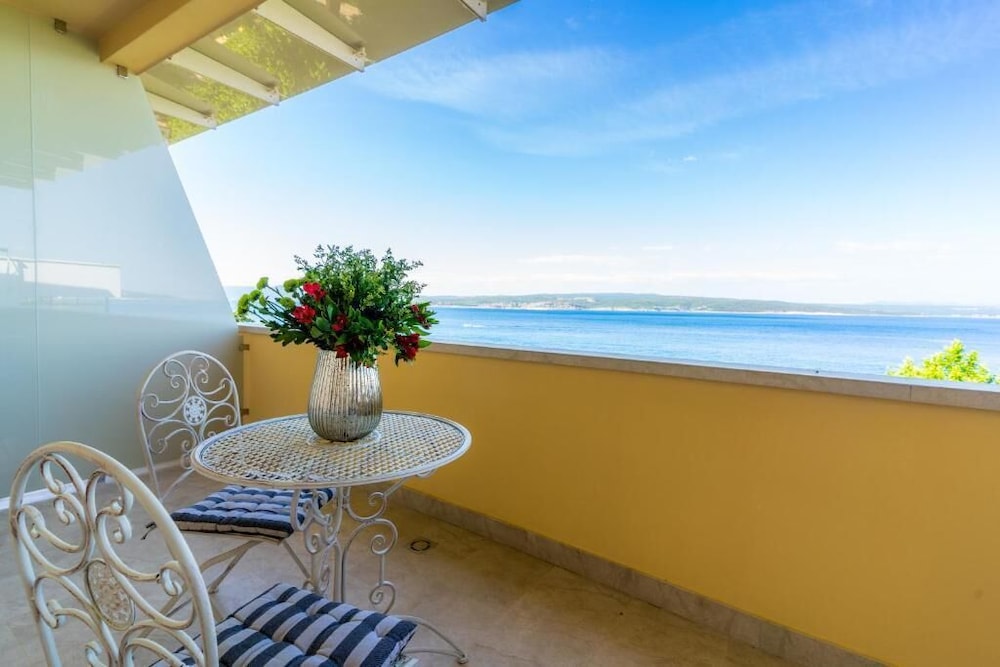 Deluxe Double Room, Balcony, Sea View - Photo 6