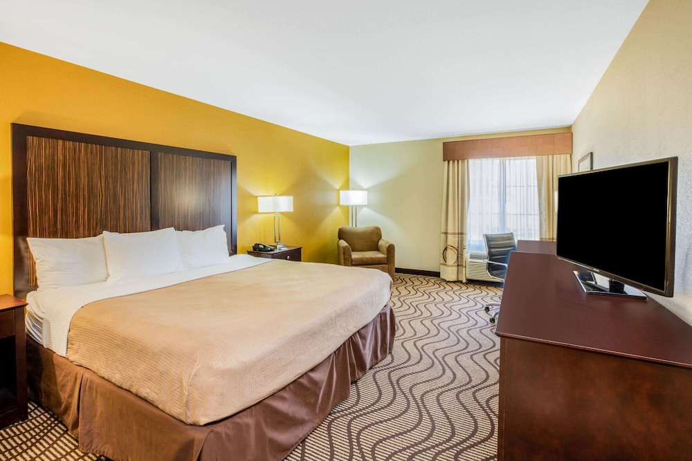 Room, 1 King Bed, Accessible, Non Smoking photo 2