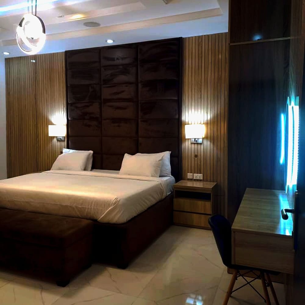 Exclusive Apartment photo 2