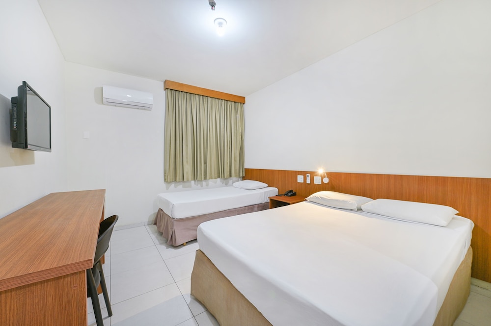 Standard Double or Twin Room photo 2