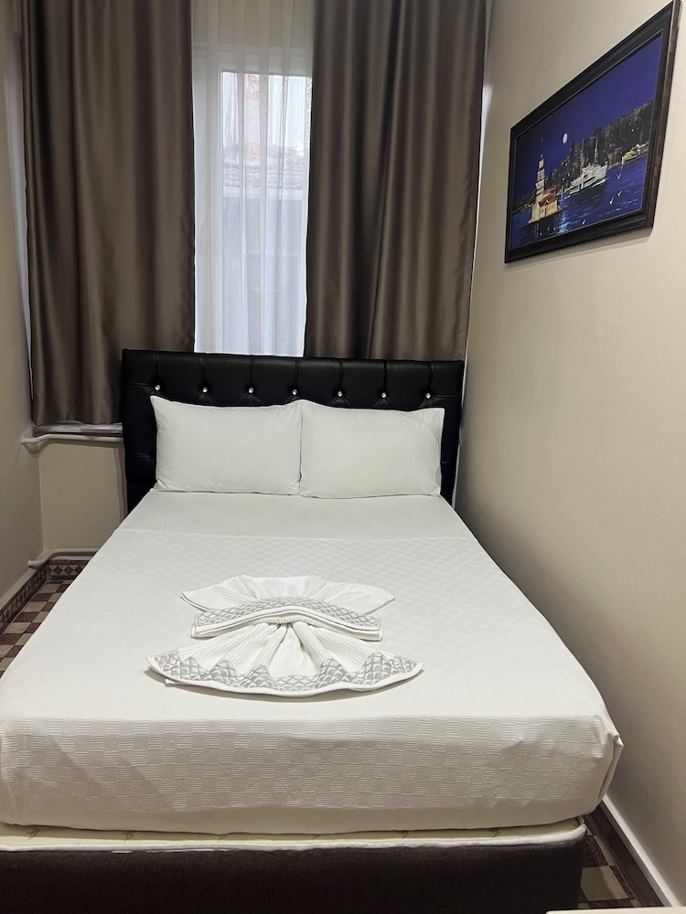 Economy Double Room, Smoking photo 3