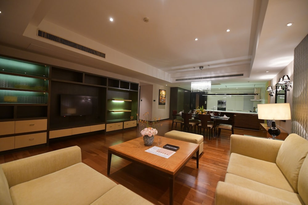 Apartment, 3 Bedrooms - Photo 16
