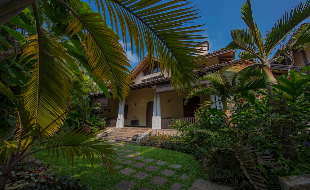 Family Bungalow, 3 Bedrooms, Garden View, Courtyard Area photo 2
