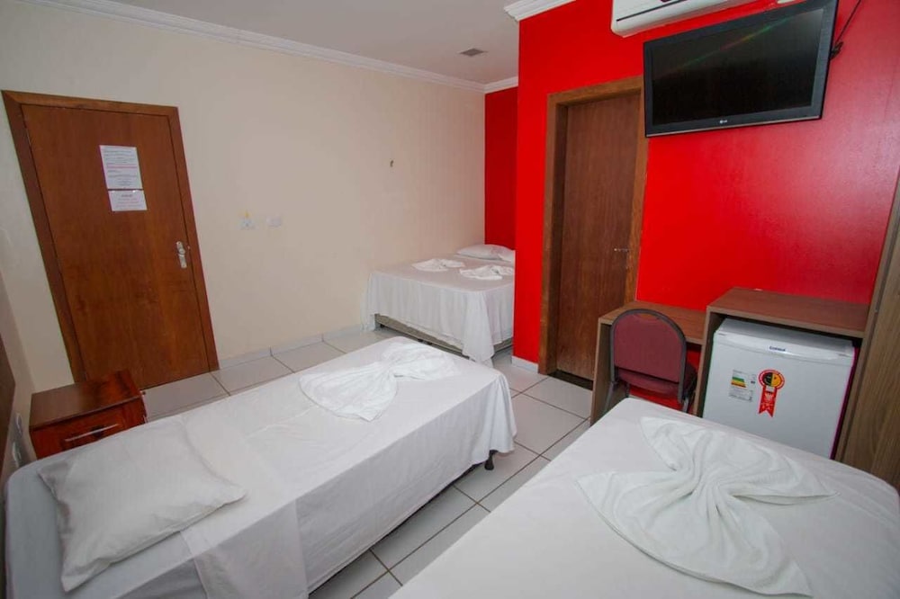 Family Room, Connecting Rooms