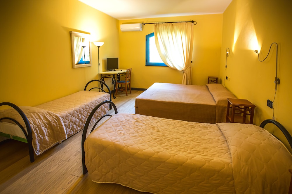 Triple Room - Photo 2