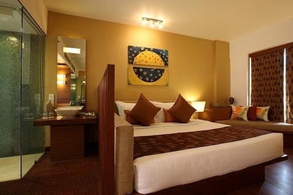 Royal Room photo 2