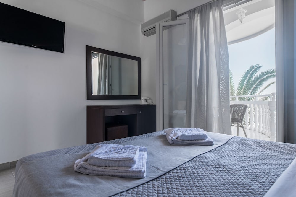 Family Apartment, Sea View - Photo 2