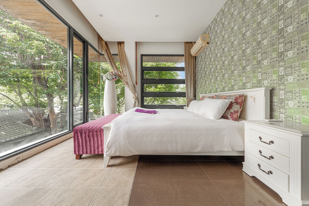 King Suite photo 3