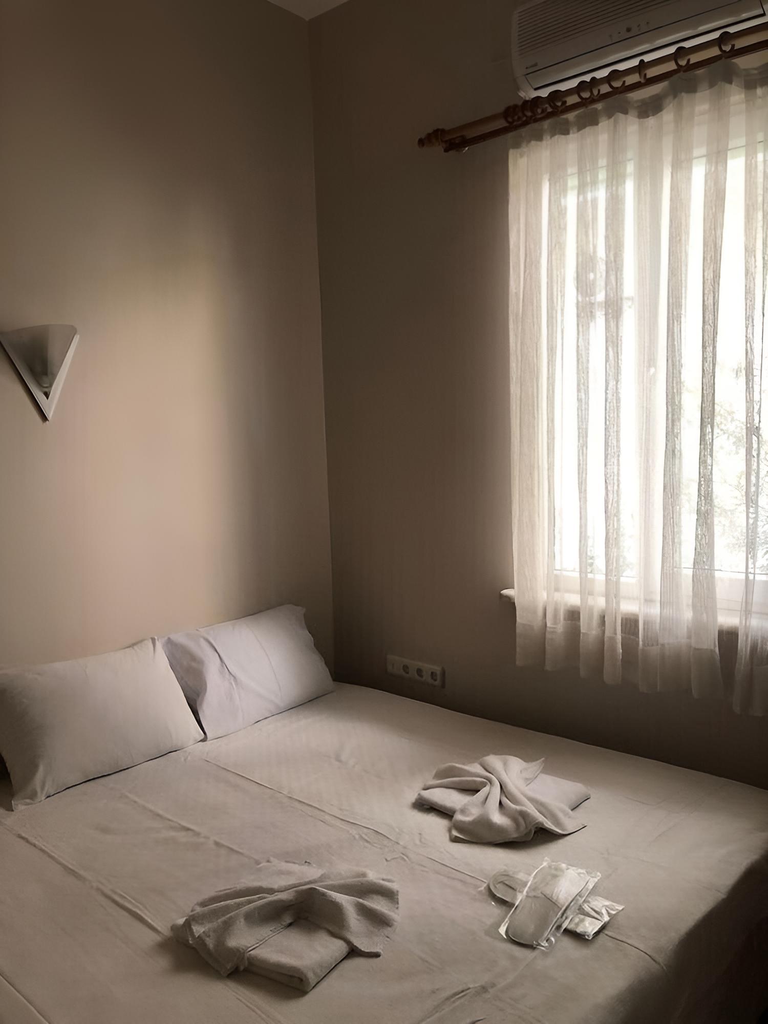 Double or Twin Room photo 1