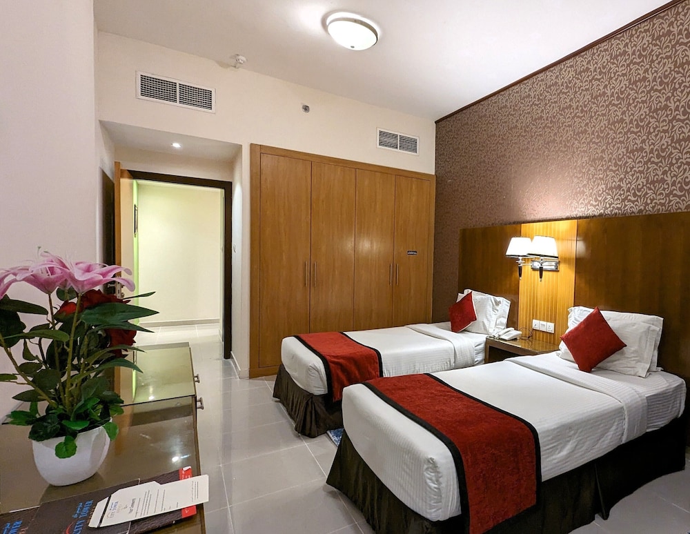 Standard Twin Room photo 2