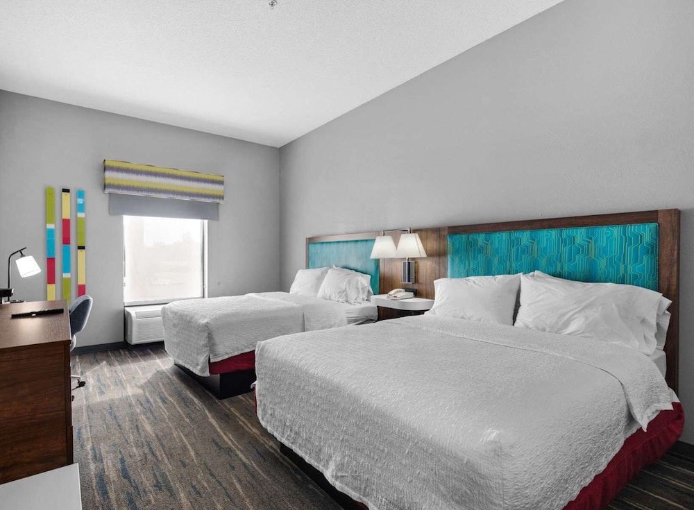 Room, 2 Queen Beds, Accessible, Non Smoking - Photo 1